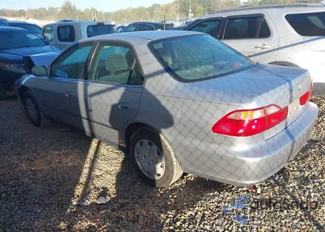 2000 Honda Accord 2.3 Lx z USA, uszkodzony, nr VIN JHMCG5640YC007846